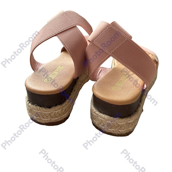 Platform Sandals - Picture 5 of 7